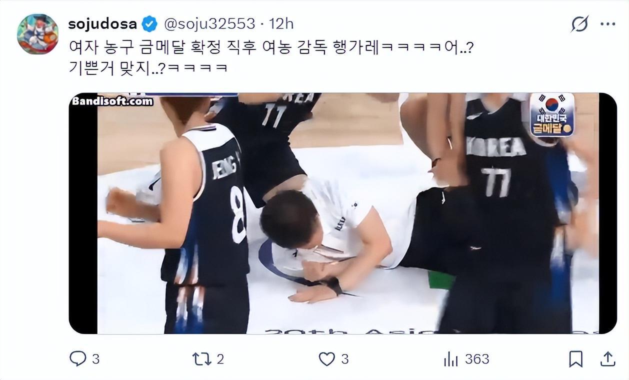 专业因为只做游戏所以更专业。服务